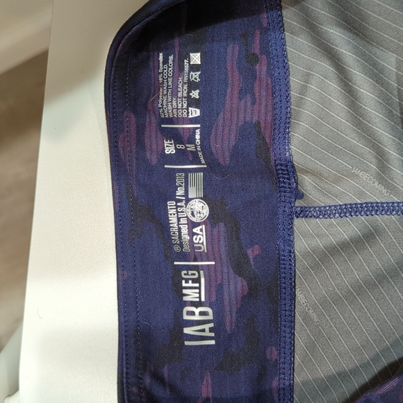 Athletic shorts - Picture 2 of 2